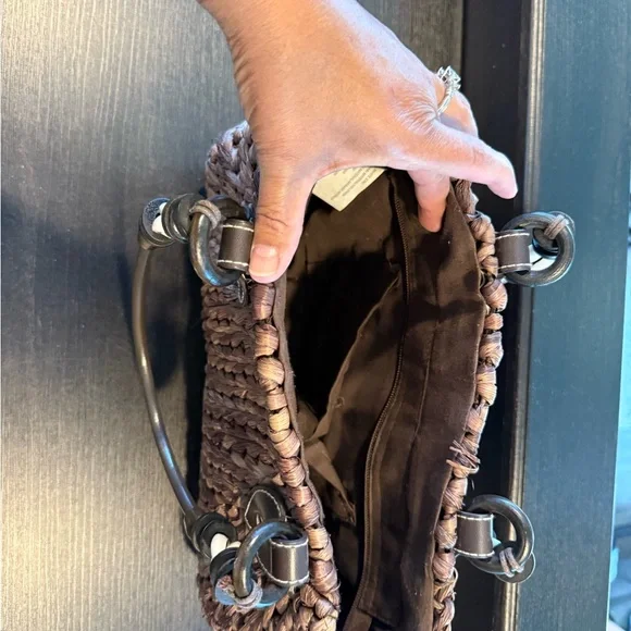 Woven Tan Handbag - Picture 5 of 5